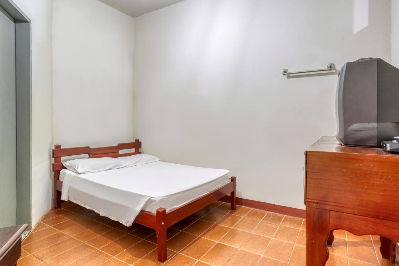 Hotel Aguia Morrinhos  Екстер'єр фото