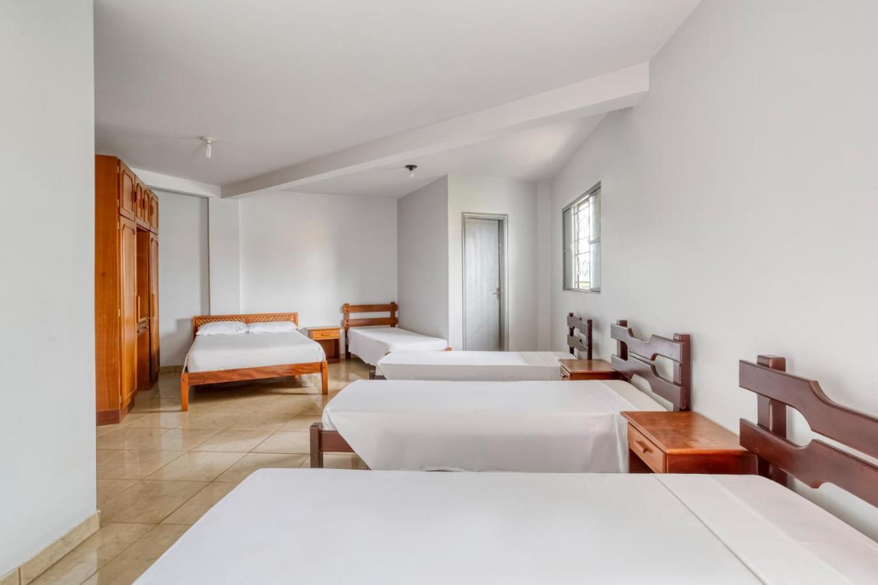 Hotel Aguia Morrinhos  Екстер'єр фото